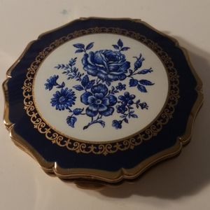 VINTAGE ENGLISH COMPACT